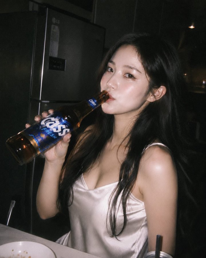 韩系夜厨美妇啤酒抓拍大片