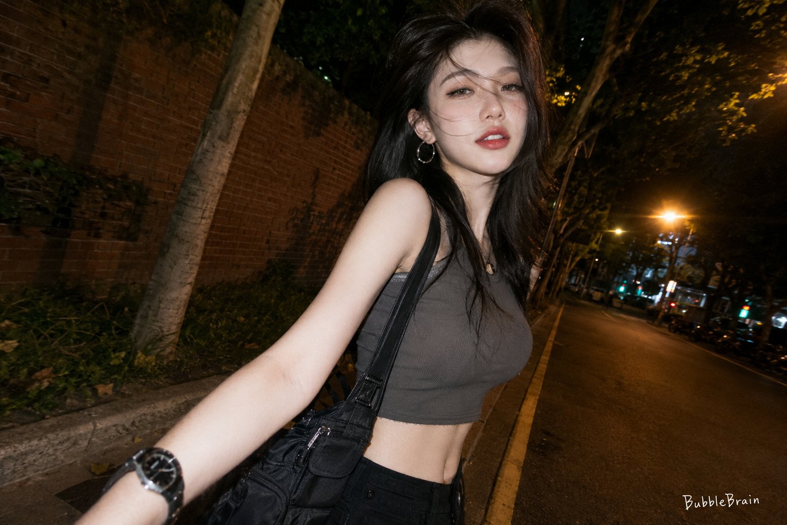 抖音风夜景闪光灯街头辣妹自拍